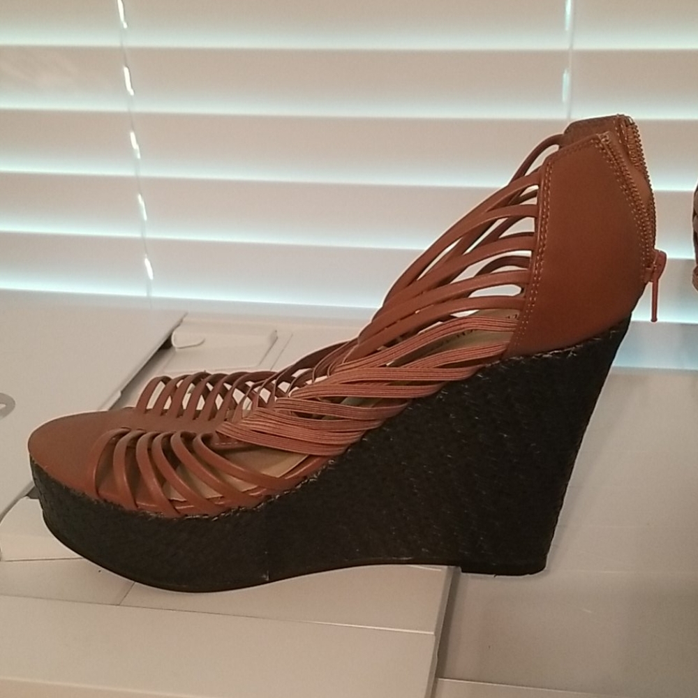 Wedges - Picture 2 of 3